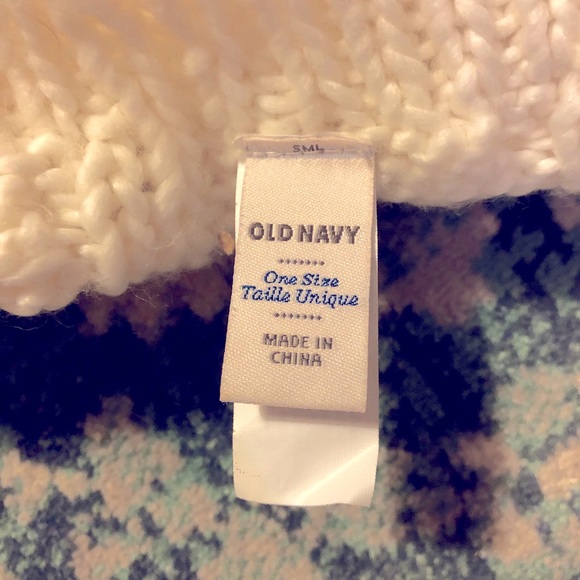 Soft winter hat - Picture 2 of 4